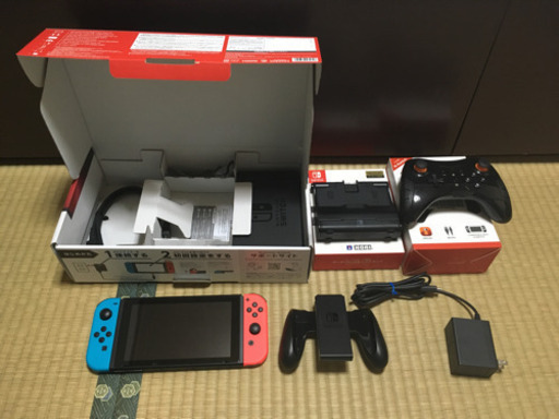 商談中　Nintendo Switch 中古本体　コントローラー　スタンド付き
