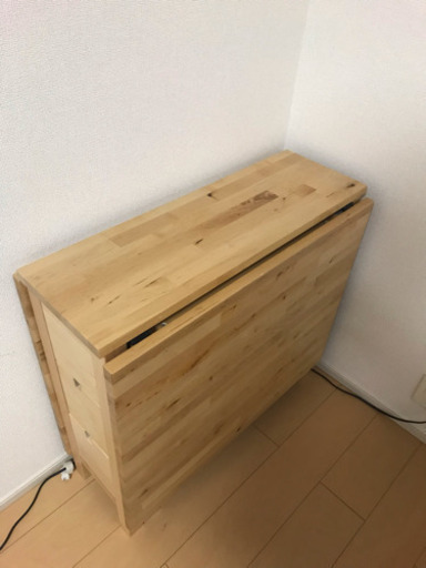 Ikea折りたたみダイニングテーブルnorden ノールデン イス2脚セット はたぼー 豊川のテーブル ダイニングテーブル の中古あげます 譲ります ジモティーで不用品の処分