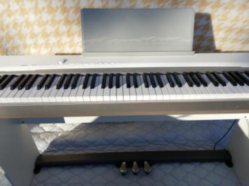 CASIO  電子ピアノ PX-130 白