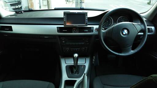 売り切り Bmw 3i 05年式 E90 走行少 外内装エンジン状態良好 禁煙車 k 徳島の3シリーズの中古車 ジモティー 売り切り Bmw 3i 05年式 E90 走行少 外内装エンジン状態良好 禁煙車 k 徳島の3シリーズの中古車 ジモティー
