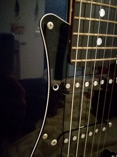 FENDER JAPAN ﾌｪﾝﾀﾞｰ ｼﾞｬﾊﾟﾝ ｴｱﾛﾀﾞｲﾝ ｽﾄﾗﾄｷｬｽﾀｰ ｽﾄﾗｯﾌﾟ ｿﾌﾄｹｰｽ付き ｴﾚｷｷﾞﾀｰ