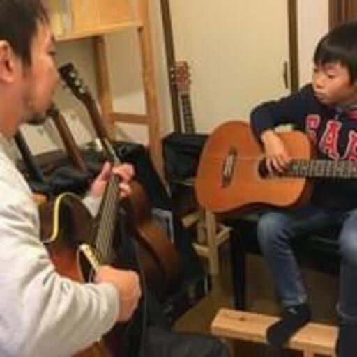 レッスン生募集中 子供も大人も初めての方も楽しめるギター教室 プロのミュージシャンが楽しく丁寧に教えます 体験レッスン受付中 お気軽にお問合 マツモトミツヨシ 読売ランド前のギターの生徒募集 教室 スクールの広告掲示板 ジモティー