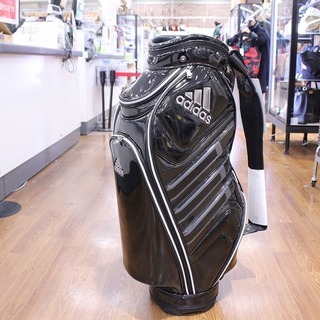 adidas ｷｬﾃﾞｨｰﾊﾞｯｸﾞ 未使用品 AWU21　ﾂｱｰ360 2018ﾓﾃﾞﾙ 入荷しました。