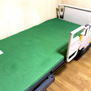 美品・パラマウントベッドKQ-60000シリーズ パラマウントベッド 3モーター電動介護ベッド クオラ KQ-60000