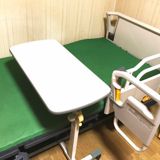 【1月末まで】電動介護ベッド「パラマウントベッド」KQ-6000...