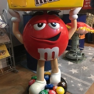 M&M'S エムアンドエムズ　トレー付レッド君