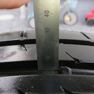 ホンダ シビック ハッチバック 純正タイヤ 中古４本セット