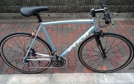 ロードバイク FUJI ROUBAIX AURA