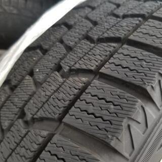 スタッドレスタイヤ4本、ﾎｲｰﾙ付き&ノーマルタイヤ純正ﾎｲｰﾙ１本おまけ