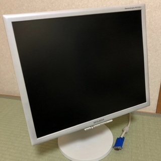 19インチ液晶ディスプレイ