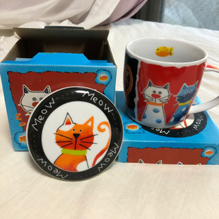 ぷーさん　　/   猫の絵　　のカップ