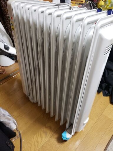 デロンギ　オイルヒーター