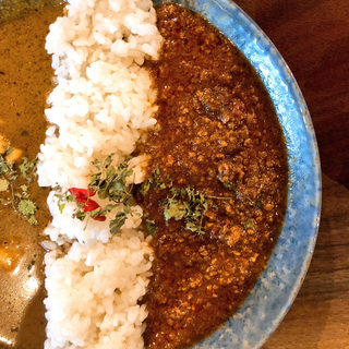 【麻布十番薬膳カレー新海　虎ノ門店】ランチのキッチンスタッフ/土日休みの画像