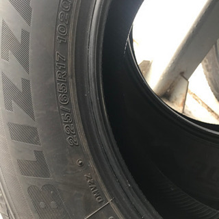スタッドレスタイヤ美品、良品225/65/R17 1シーズン使用（ハリアー）