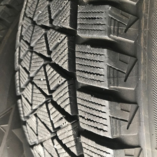 スタッドレスタイヤ美品、良品225/65/R17 1シーズン使用（ハリアー）