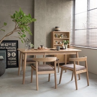 Henry ダイニングテーブル 150cm x 80