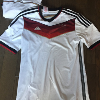 アディダス ドイツナショナルチームTシャツ 