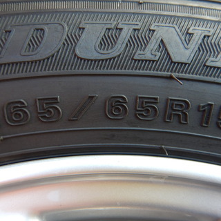 ＳＥＭＶＡＥＳ　１５インチ　溝たっぷりスタッドレス付　ソリオ、デリカＤ：２