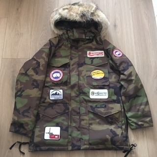 CANADA GOOSE カナダグース ダウンジャケット　迷彩