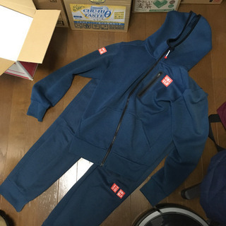 UNIQLO ロゴ入り スウェットパーカー 上下セット