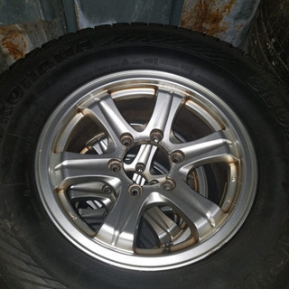 265/70/16 アルミホイール付きスタッドレスタイヤ 