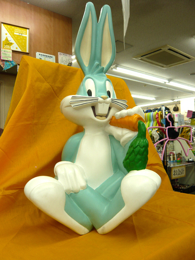 バックス・バニー Bugs Bunny 陶器 置物 フィギュア ワーナー バックス・バニー Bugs Bunny 陶器 置物 フィギュア ワーナー