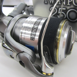シマノ ツインパワー TWINPOWER2000 (スプール2500) リール 札幌市北区 シマノ ツインパワー TWINPOWER2000 (スプール2500) リール 札幌市北区