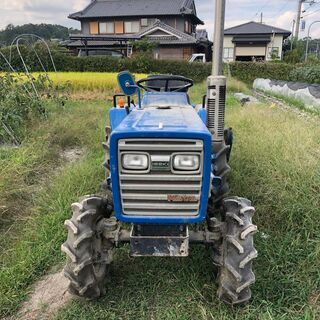 イセキ　トラクター　TU1600F　16馬力　4WD