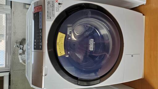 ほぼ新品HITACHI洗濯機(半額以下）