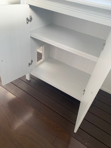 猫のトイレが収納できるキャビネットお譲り致します Mk 牛込柳町の収納家具の中古あげます 譲ります ジモティーで不用品の処分