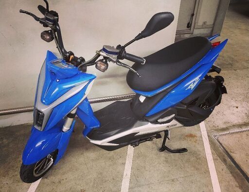 バッテリー新品！電動バイク(スクーター)「スニーク77」屋内保管、修理歴なし