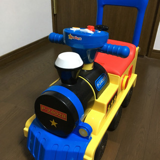 機関車型 乗り物おもちゃ