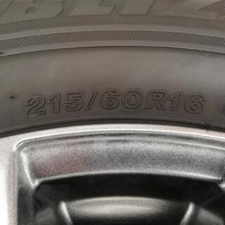ブリザックVRX 215/60R16  10アルファード等に！