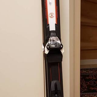 スキーセット(ブーツ、スキー、ポール)