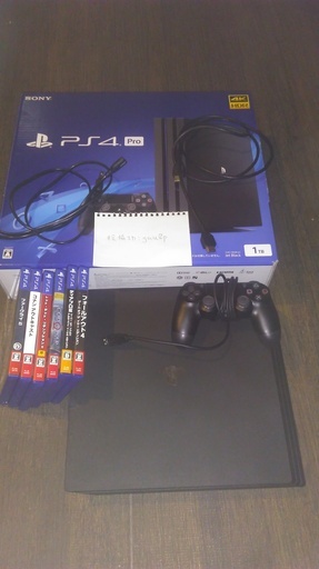 PS4pro1TB＋ソフト6本売ります。