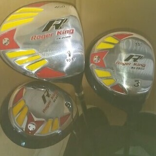 GOLFバック(中古SRIXON白)＋Roger King練習所のみ使用1セット 要りません