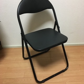 パイプ椅子 黒
