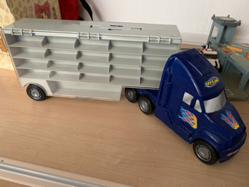 収納できるおもちゃ 大型トレーラートミカサイズ40台収納可 Vain 真駒内の家電の中古あげます 譲ります ジモティーで不用品の処分