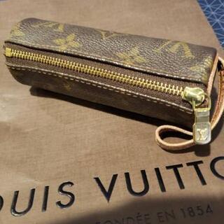 LOUIS  VUITTON  
ゴルフボールケース