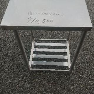中古品 厨房用作業台(820×675×600)お売りします。