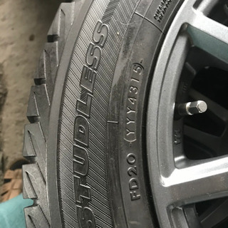 205-60/16 アルミホイール付きスタッドレスタイヤ★車に取り付け無料★