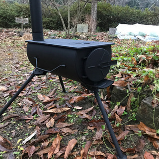 キャンプ用の薪ストーブ