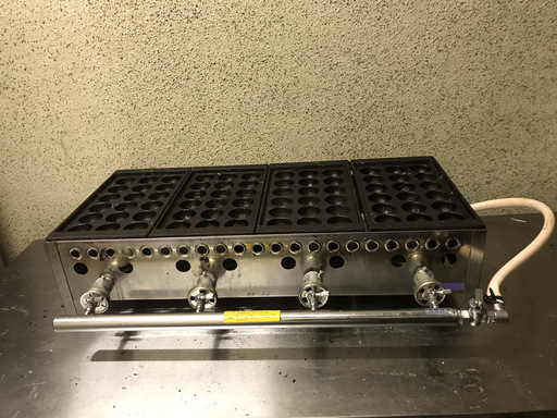 業務用 たこ焼き器 大玉 4.5cm 18穴×4連 72穴 天然ガス用 都市ガス 幅77cm×奥行48cm×高さ18cm