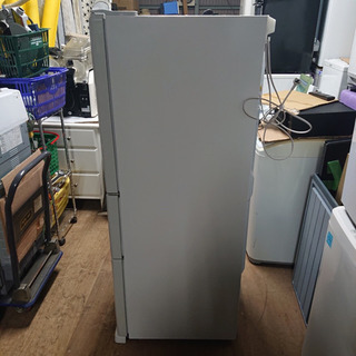s10 日立 265L 3ドア ノンフロン冷蔵庫 R-27YS-W 2009年製
