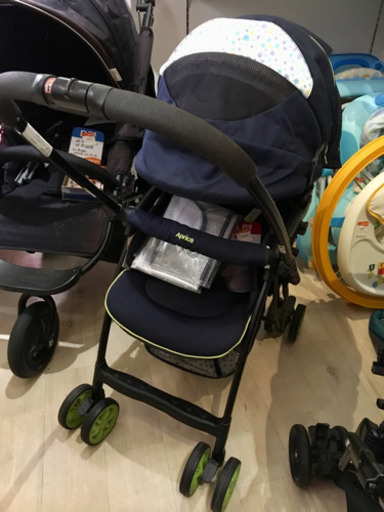 ■店頭引取限定■アップリカ 新生児対応 超軽量ベビーカー カルーンプラス