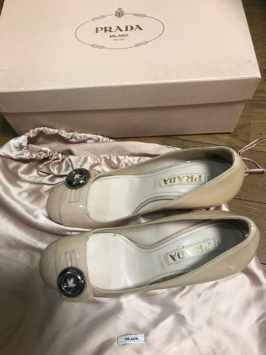 【綺麗なお品】プラダ　ベージュピンク　靴