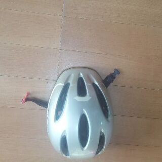 自転車　ヘルメット