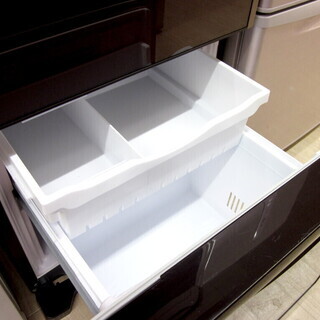 安心の1年保証付！HITACHI(日立)2018年製の265L 3ドア冷蔵庫