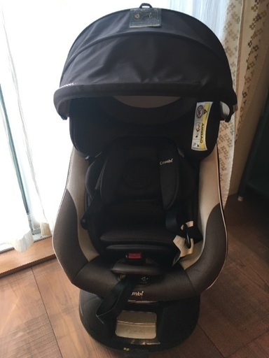 【値下げしました】チャイルドシート Combi WL ネルームエッグショック7,000円