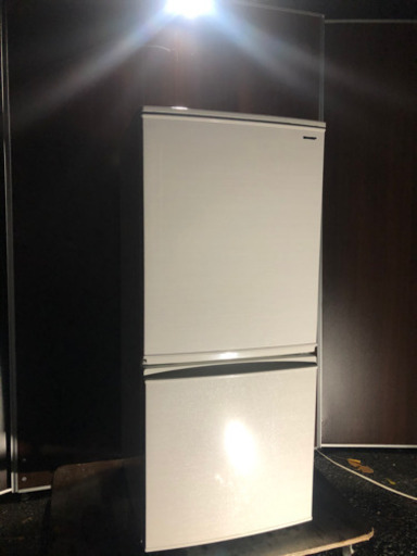 新古品2018年製(๑˃̵ᴗ˂̵)SHARP冷蔵庫♥️新品価格の半額当日配送‼️長期保証‼️